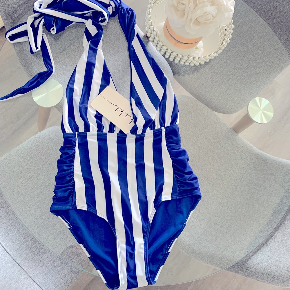 NWT Nicole Miller 6 styles! Bathing suit 💙🤍